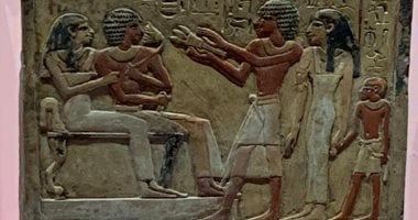 زواج برباط فرعونى.. متحف آثار الغردقة يخلد الحياة الأسرية فى مصر القديمة بإطلالة فريدة.. منحوتات ورسوم تعبر عن التماسك العائلى عبر العصور.. والثالوث المقدس يرسخ الترابط بين أفراد الأسرة بعقيدة الحياة الأبدية