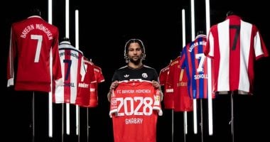 بايرن ميونخ يعلن رسميًا تجديد عقد جنابري حتى 2028