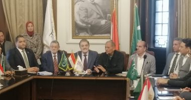 السادات والخرباوي ورئيس كيان مصر يزورون السيد البدوي لتهنئته برئاسة حزب الوفد