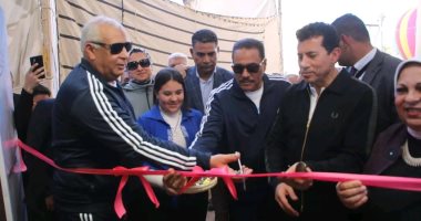 وزير الرياضة يفتتح معرض المنتجات الحرفية والتراثية للمحافظات الحدودية.. مباشر