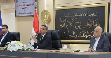 محافظ السويس يوجّه بحل مشكلات التقنين وتكثيف توعية المواطنين بالمنظومة الجديدة