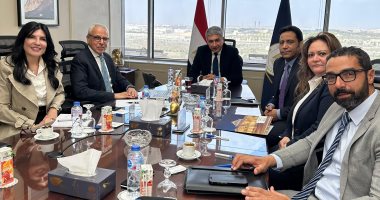 وزير السياحة يُناقش آليات تطوير خطة تسويقية متكاملة لمتحف الحضارة
