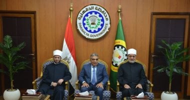 محافظ الدقهلية يستقبل وزير الأوقاف والمفتي ضمن احتفالات العيد القومي للمحافظة