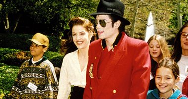 مايكل جاكسون.. تسجيلات صوتية نادرة تعيد اسمه إلى دائرة الجدل مع إبستين