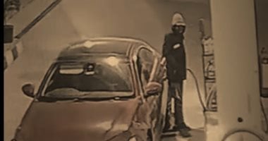 ما دفعش الحساب..  فكانت الطوبة هي الحل .. فيديو 