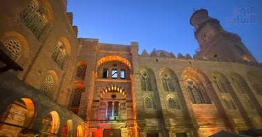 شارع المعز يحكى تاريخ قاهرة الألف عام.. متحف مفتوح للحضارة الإسلامية