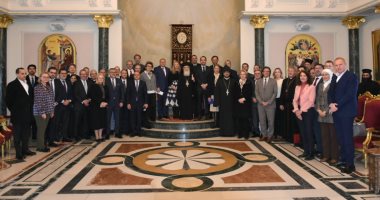 بطريرك القدس للروم الأرثوذكس يحذر من تصاعد اعتداءات المستوطنين بالضفة