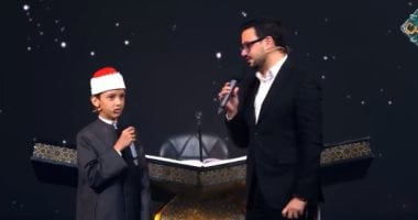 يا أيها المختار.. المنشد مصطفى عاطف وعمر على يبدعان فى الابتهال بدولة التلاوة