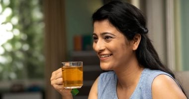 أيهما أفضل الشاى الأحمر أم الأخضر لجمال بشرتك وشعرك؟ 
