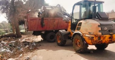 رفع 215 طن قمامة ومخلفات خلال حملات نظافة فى مركز ومدينة العياط