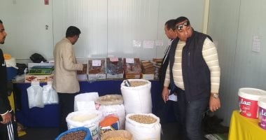 محافظ الإسماعيلية: تشكيل لجنة للرقابة على الأسواق ومتابعة شكاوى المخابز