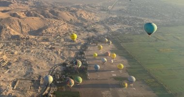 البالون الطائر يقدم مغامرة ساحرة لـ4340 سائحا على متن 155 رحلة.. صور