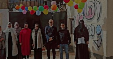 احتفالية استقبال طلاب مدرسة شباب طموه فى أول يوم دراسى بالترم الثانى
