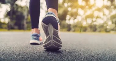 السرعة أم المسافة؟ أيهما يعطى المشى الفائدة الصحية الأكبر لجسمك؟