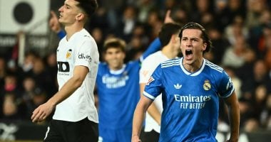 ريال مدريد يحسم موقعة فالنسيا بثنائية ويواصل الضغط على برشلونة