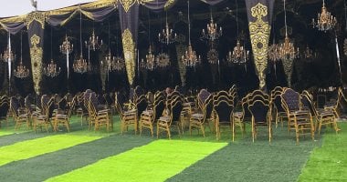 تجهيز سرادق عزاء لاستقبال المعزين فى جد محمد صلاح