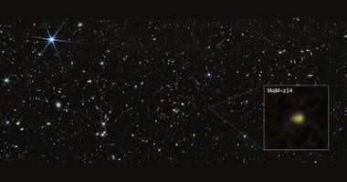 رحلة إلى بداية الزمن.. تلسكوب جيمس ويب يعثر على مجرة منذ فجر الكون