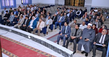 محافظ سوهاج يبحث استعدادات المحافظة لاستقبال شهر رمضان المبارك