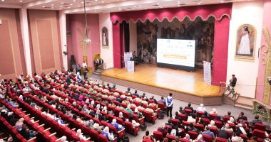 محافظ أسوان: إعداد جيل قيادى للجمهورية الجديدة