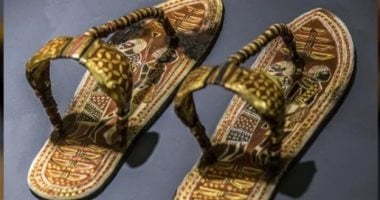 صندل توت عنخ آمون عمره 3300 عام.. يا ترى كان مقاسه كام؟