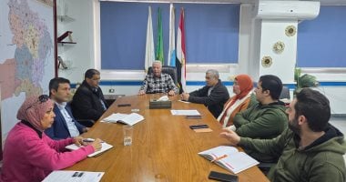 مستشار رئيس مجلس الوزراء يناقش مشروعات المياه والصرف الصحى بالمنوفية