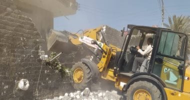 إزالة 13 حالة تعدّ على 4 قراريط و18 سهم بالإسماعيلية