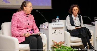 "الذكاء الأول فى العالم" للكاتبة الفرنسية كلودين لو تورنور بمكتبة الإسكندرية