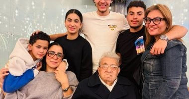 أحفاد فاروق فلوكس يحتفلون بعيد ميلاده.. وابنته تنشر صورًا مؤثرة