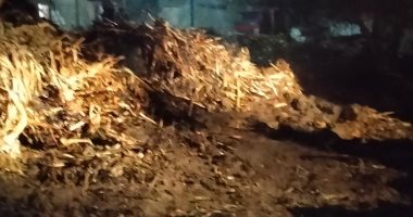 السيطرة على حريق بمخلفات زراعية بقرية فزارة في سوهاج دون خسائر بشرية