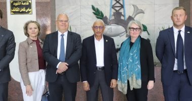 محافظ شمال سيناء يستقبل وفدا أجنبيا لبحث الجهود الإنسانية تجاه غزة.. صور