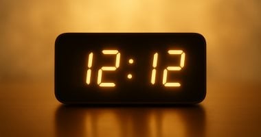 تفسير حلم الساعة 12:12.. اعرف دلالتها على التوازن والبدايات الجديدة