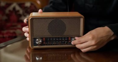 اليوم العالمى للإذاعة.. أشهر 6 برامج مرتبطة بأجمل ذكريات المصريين