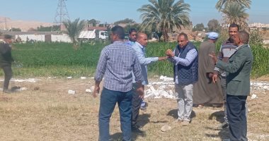 إزالة 45 حالة تعد واسترداد 7 آلاف متر بقرية المحروسة فى قنا 