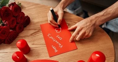عيد الحب 2026.. أجمل رسائل وعبارات التهنئة للفلانتين