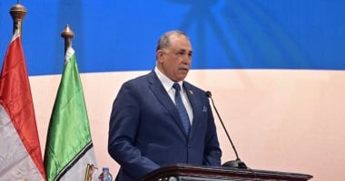 نقيب المحامين يشارك في مؤتمر جامعة القاهرة حول التحكيم في عقود الاستثمار