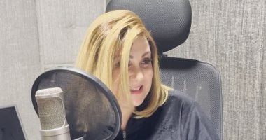 الفنانة شيرين 