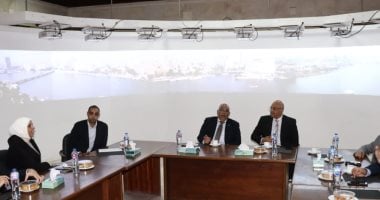 محافظ القليوبية يبحث تطوير الواجهات المطلة على الطريق الدائري