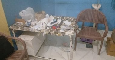 ضبط صيدلى ينتحل صفة طبيب ويدير صيدلية كعيادة فى سوهاج