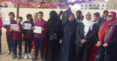 مدرسة الحى الثانى الرسمية للغات تكرم الفائزين فى مسابقة القرآن الكريم