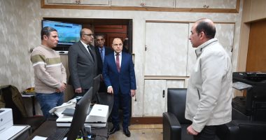 محافظ الغربية يتفقد المركز التكنولوجي وإدارات الديوان العام 