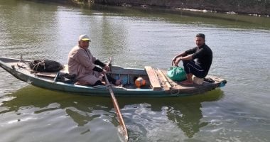 رحلة صيادين الشرقية بقارب الصيد.. نرمى الغزل والرزق على الله.. فيديو