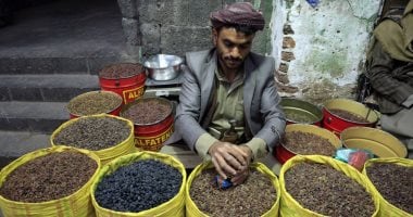 رمضان فى اليمن.. انتعاش حركة العطارة والمكسرات استقبالا للشهر الكريم