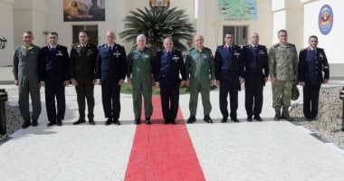 قائد القوات الجوية يلتقى نظيره التركى