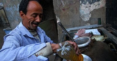 أهلا رمضان.. المصريون يستقبلون أول سحور الشهر الفضيل بالفول والمخللات