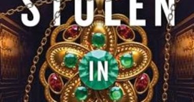 ماذا يقرأ الغرب؟.. جرائم وأزمات الروايات الأكثر مبيعا بنيويورك تايمز