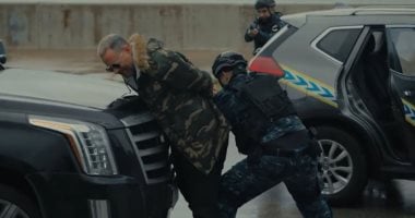 أولاد الراعى الحلقة الأولى.. ماجد المصري ينجح فى تهريب الدولارات.. الشرطة تقبض عليه ويضرب رجال "الوشمي" وينجح  فى خداعهم.. يبكي الجمهور بمشهد مع والدته فادية عبد الغني المصابة بآلزهايمر.. ومقتل ابن خالد الصاوي