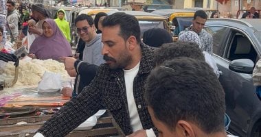 إقبال على شراء الكنافة والقطايف بأول أيام شهر رمضان في شوارع الدقهلية