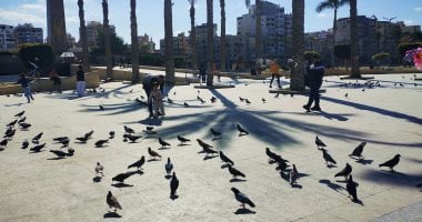 سلي صيامك.. الزوار يستمتعون بمشاهد رائعة في أشهر ميادين بورسعيد.. فيديو