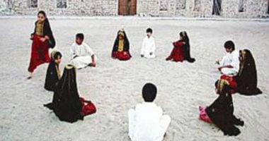 بهجة رمضان بدول الخليج.. ألعاب شعبية تجمع الشمل فى شهر الفرحة.. شد الحبل وعربانة الحديد بالإمارات.. الغميضة وطاق طاق طاقية بالسعودية.. الحجلة والكحفية بالبحرين.. حاسوم باسوم فى عُمان.. وأهازيج شعبية طلبا للحلوى