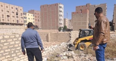محافظ قنا: إزالة 40 حالة تعدٍ على الأراضي الزراعية بمنطقة شارع 16